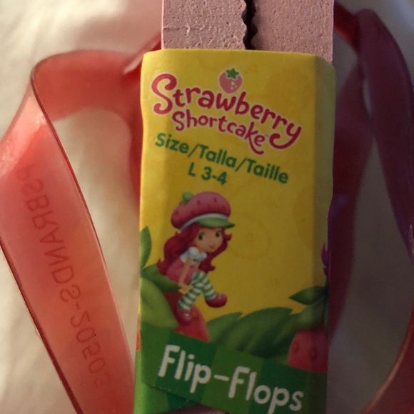 Strawberry Shortcake Kids Flip Flops Size 3 NEW - Picture 3 of 3